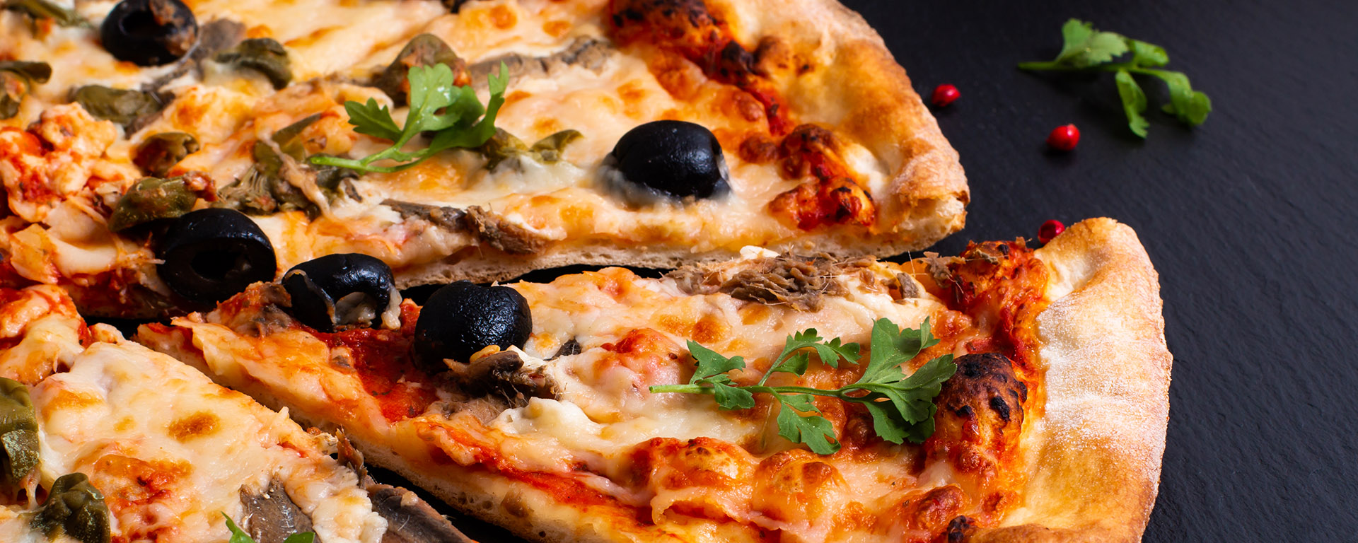 Seile´s Restaurant & Vino-Bar im Hegau-Tower Singen bietet beste PIZZA in der Nähe vom Bahnhof, Polizeiwache,